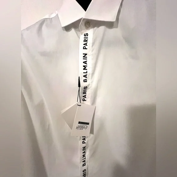 Balmain - Picture 3 of 5